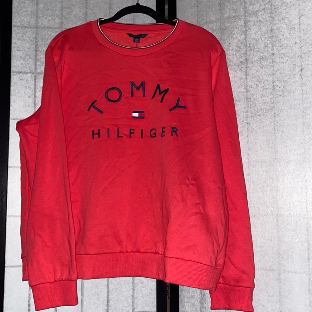 Hilfiger women’s XL long sleeve crewneck/sweater